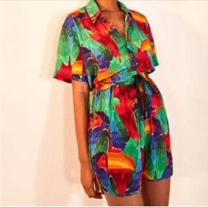 Farm RIO Toucans Top - NWT - Size Small